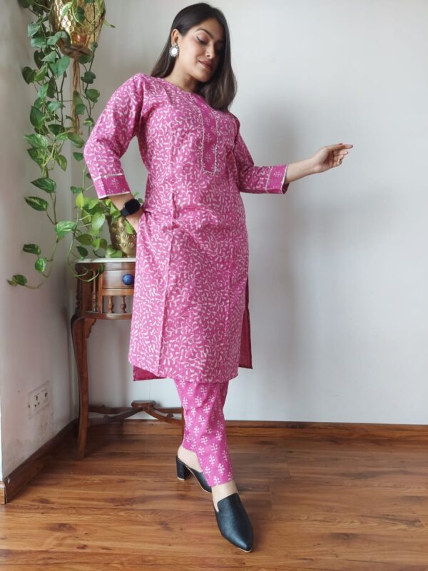 KURTI WITH PENT 14