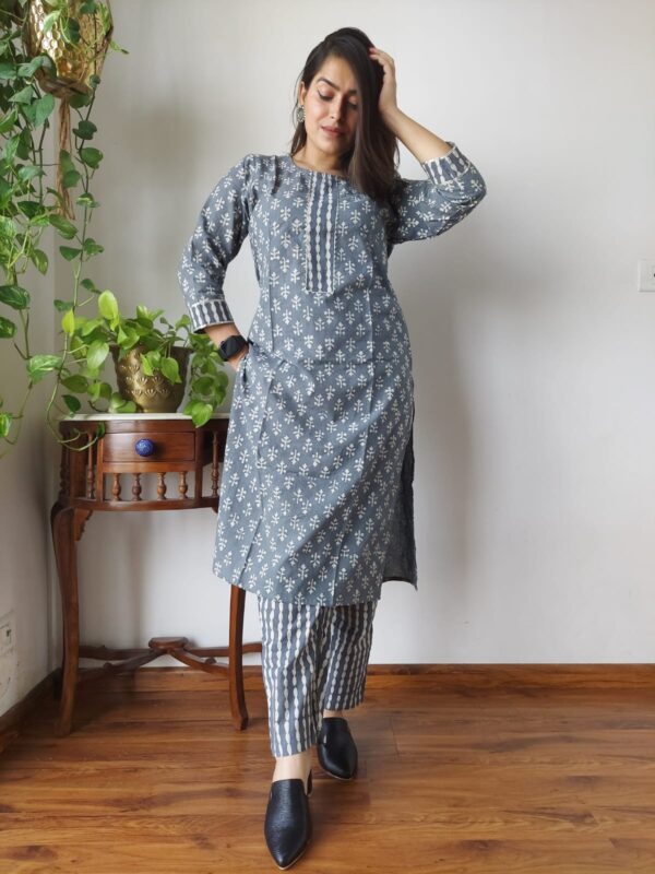 KURTI WITH PENT 19