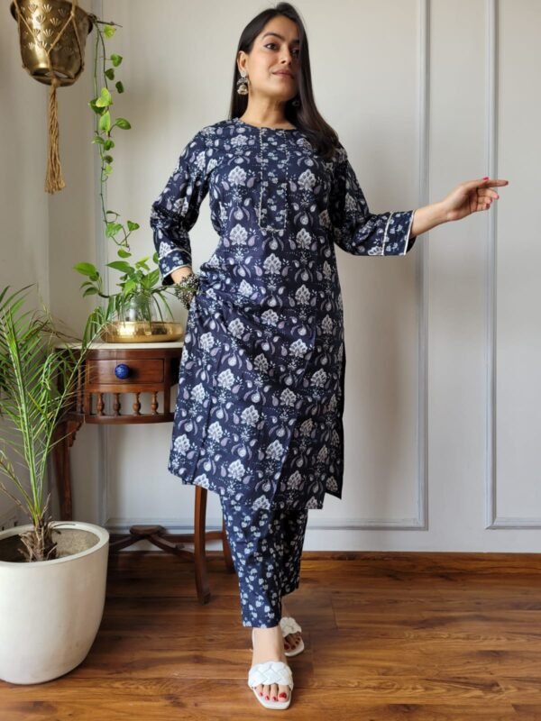 KURTI WITH PENT 54