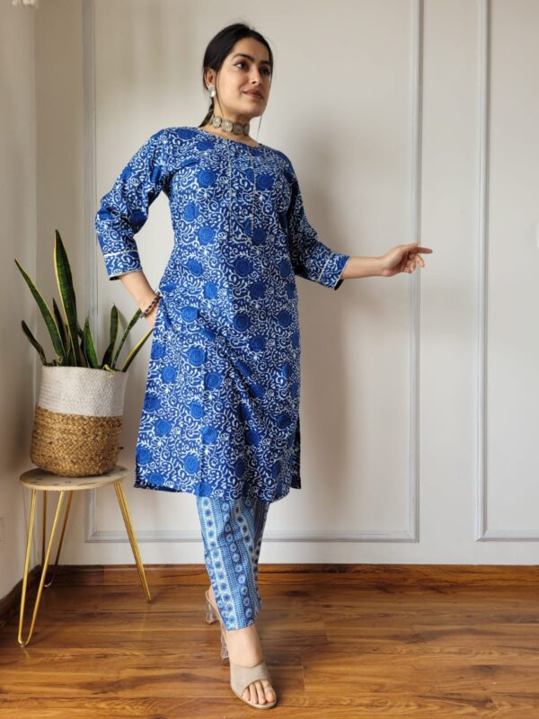 KURTI WITH PENT 68