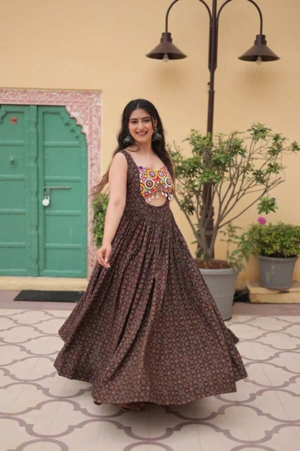 Kutchi Gamthi Gown