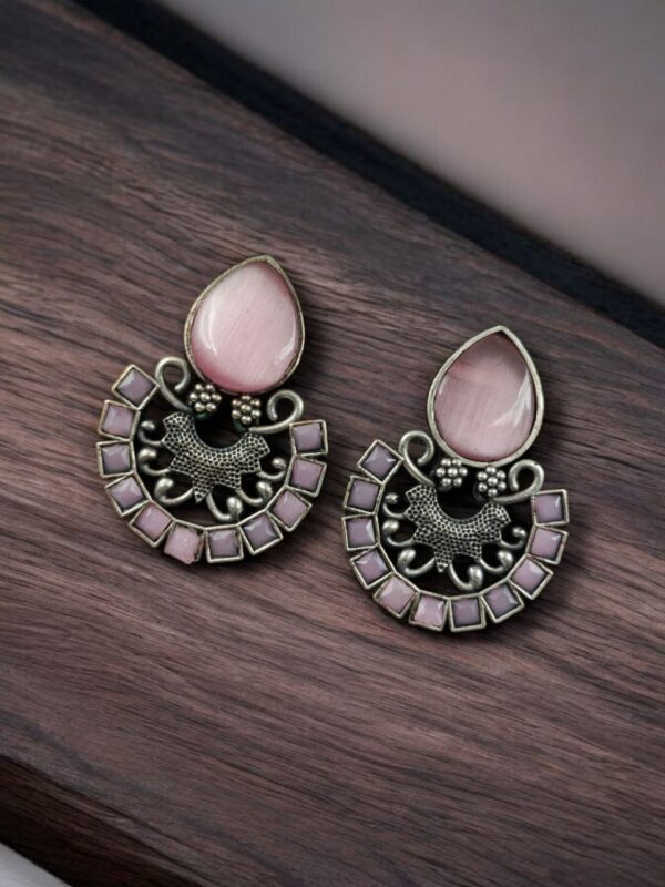 Monalisa Stone Stud Earrings