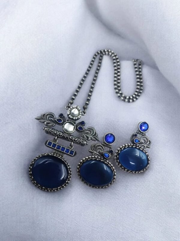 Silver Replica Pendant Set