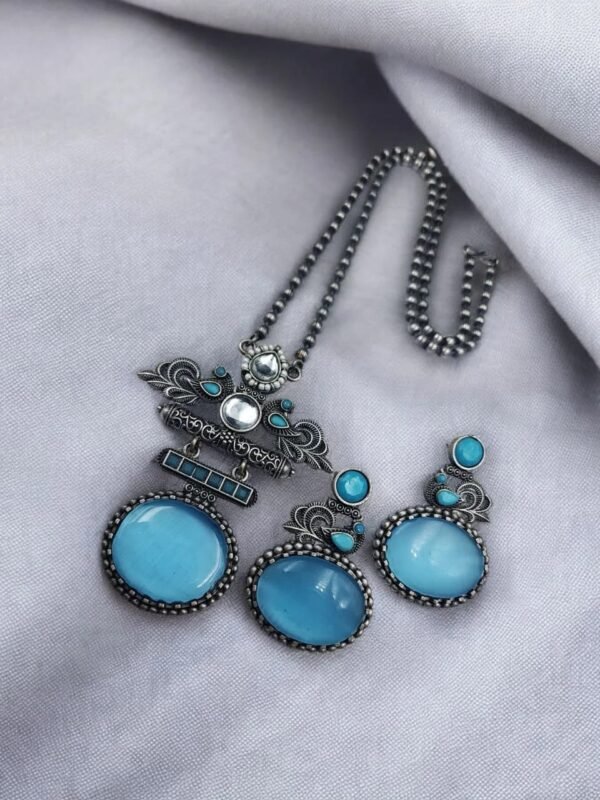 Silver Replica Pendant Set